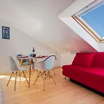 Seaview Duky Апартаменти Макарська