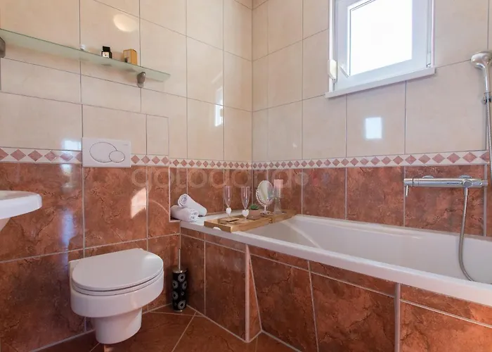 Апартаменти Seaview Duky